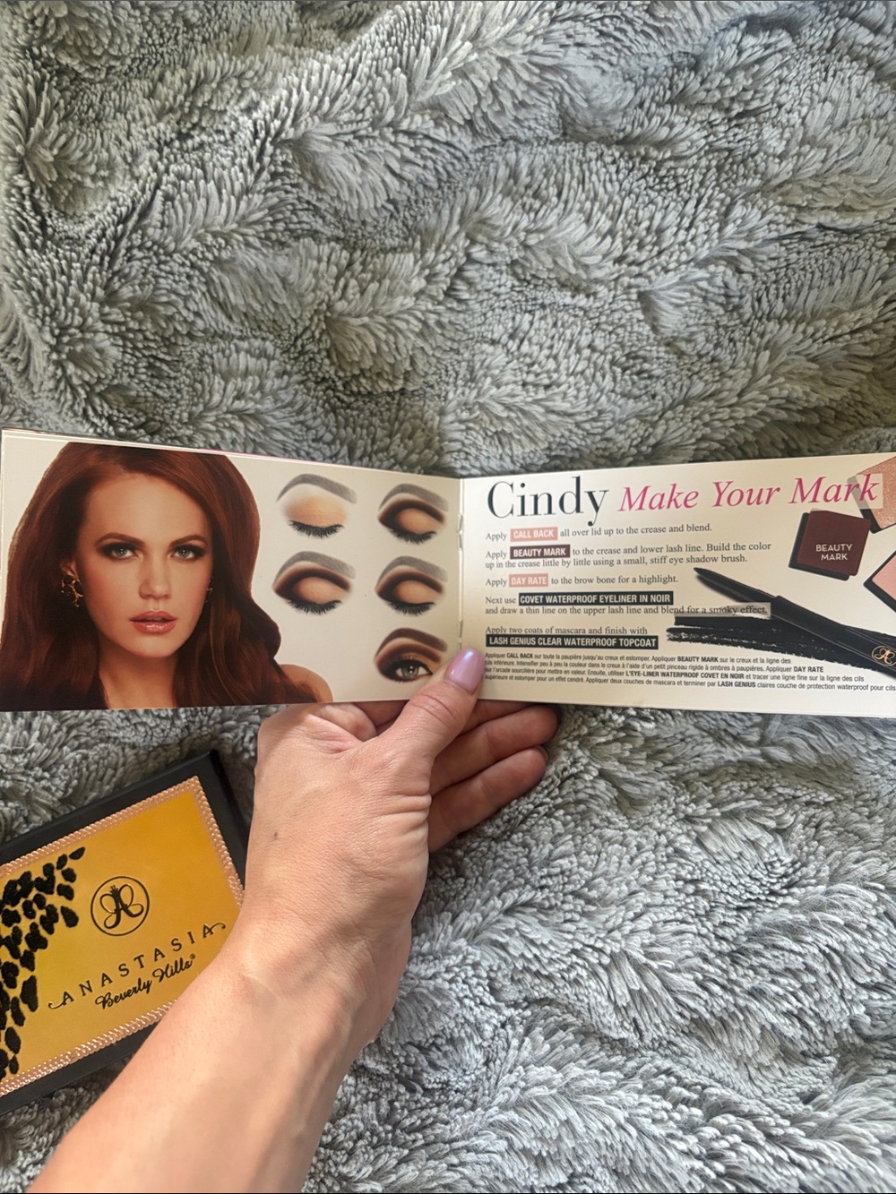 Anastasia Beverly Hills Green Leopard Eyeshadow Palette with Pink & Gold Tones - Picture 3 of 4